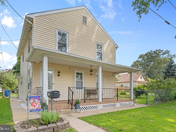 501 6th St E, Florence, NJ 08518