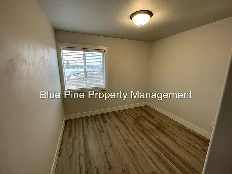 170 Opal Ct #2 — Photo 10