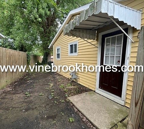 5th image of 2574 Mariposa Dr