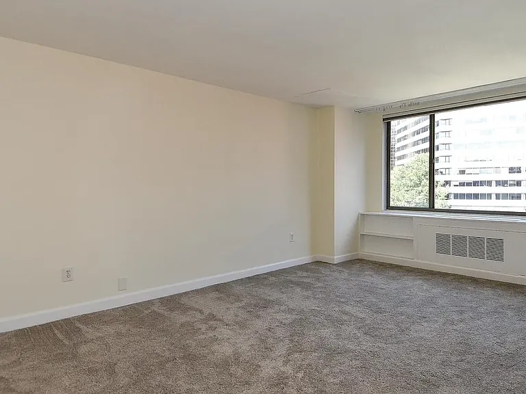 1121 Arlington Blvd #939 — Photo 6