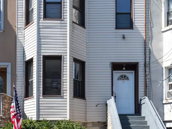 63 Hausman St, Brooklyn, NY 11222