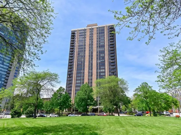 929 N Astor STREET #403, Milwaukee, WI 53202