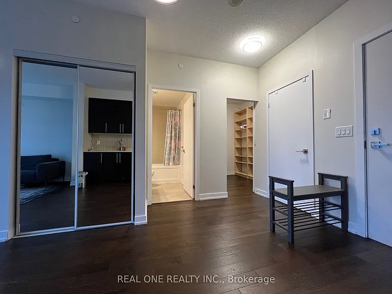 510 Curran Pl #1410 — Photo 7