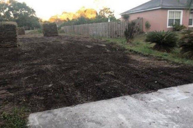 1st image of 576 Ixora Ave NW