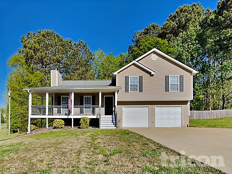 7 Adair Cv — Photo 1