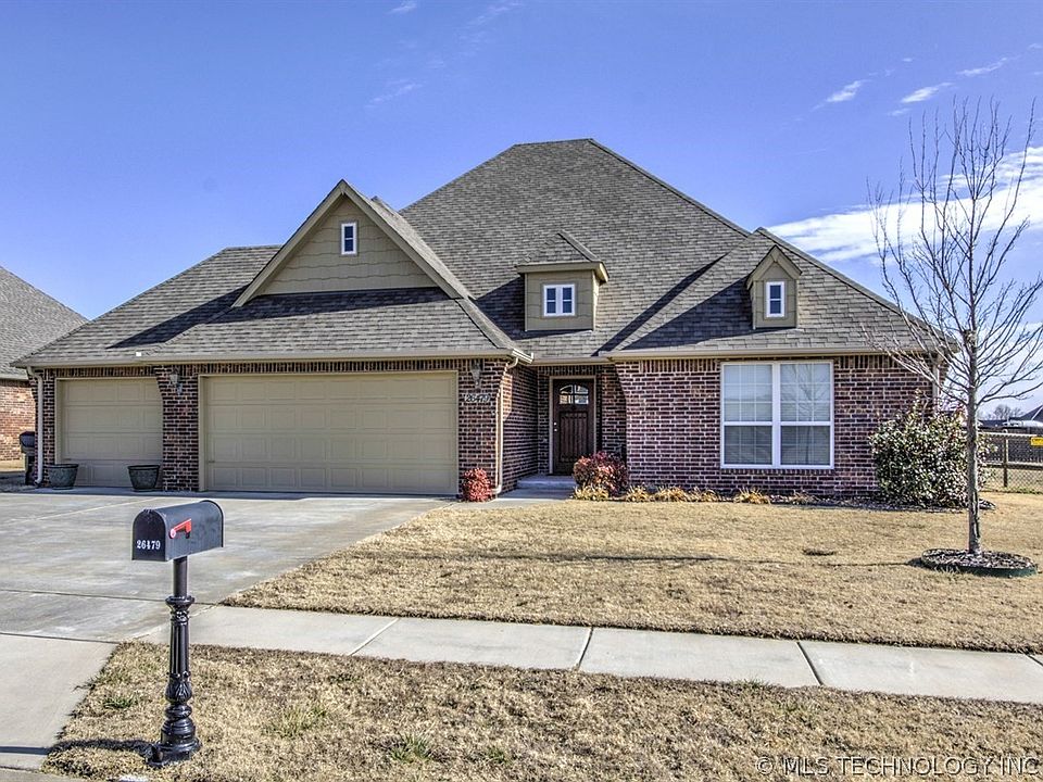 1st image of 26479 Columbia Crest Dr