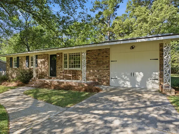 411 Forest Cir, Summerville, SC 29483