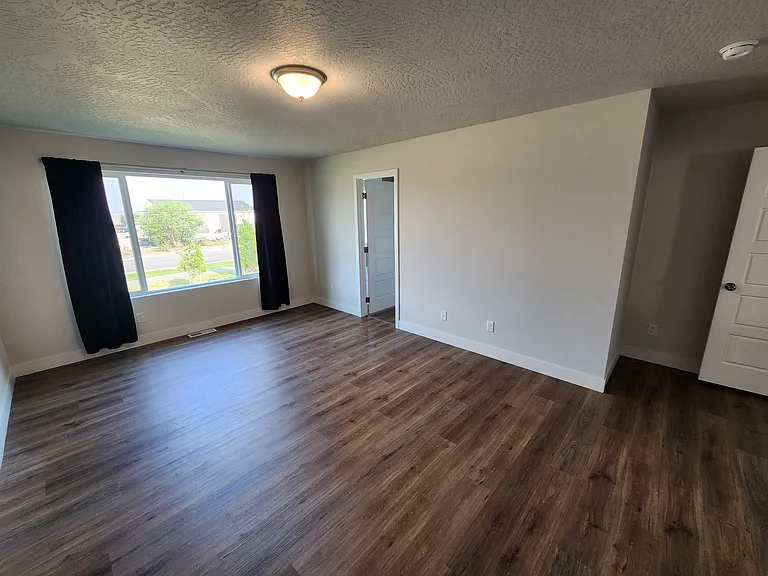 161 E Burdock Loop — Photo 21
