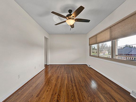 5th image of 405 Diamond Rd