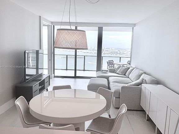 5th image of 650 NE 32nd St Unit 3806