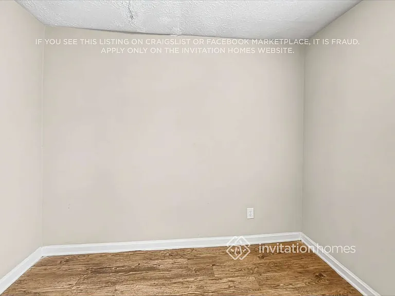 3813 Willow Tree Cir — Photo 8