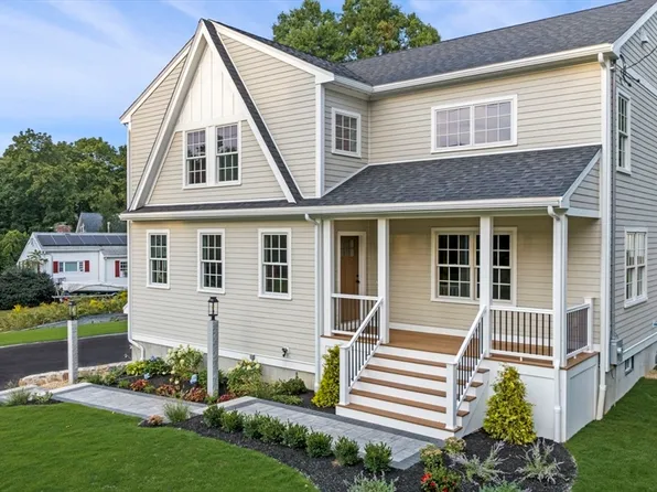 97 Main St, Topsfield, MA 01983