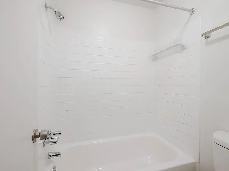 Hampton Hall | Comfort, Convenience, & Community All In One — Photo 277