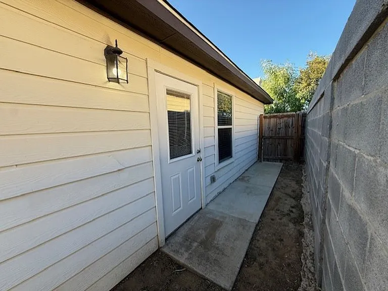 2521 La Parra Ln — Photo 16