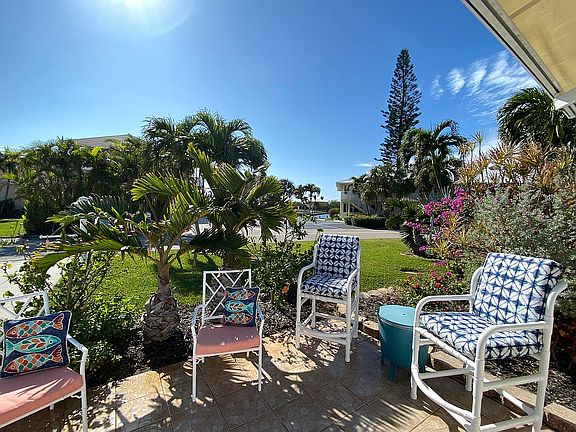 3rd image of 64 N El Mar Dr