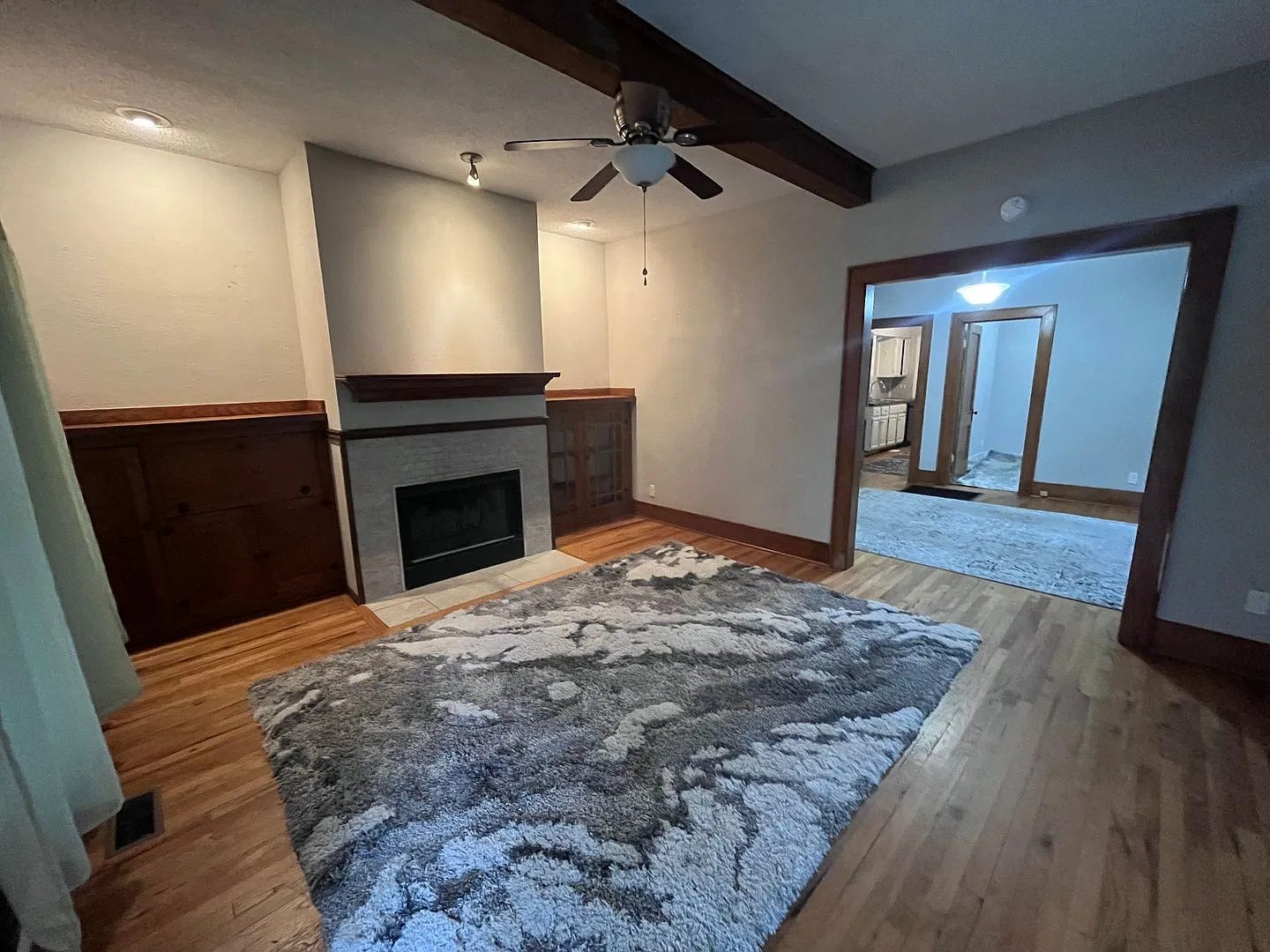Gorgeous 2 bedroom, 1.5 bath home in Riverside — Photo 2