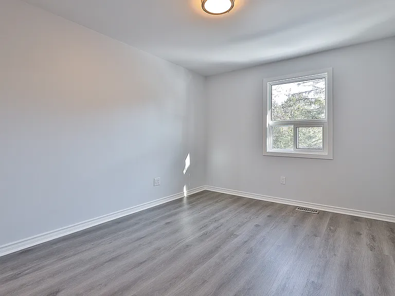 207 Scarborough Golf Club Rd — Photo 40