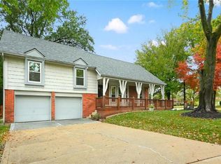 10038 N Charlotte St, Kansas City, MO 64155