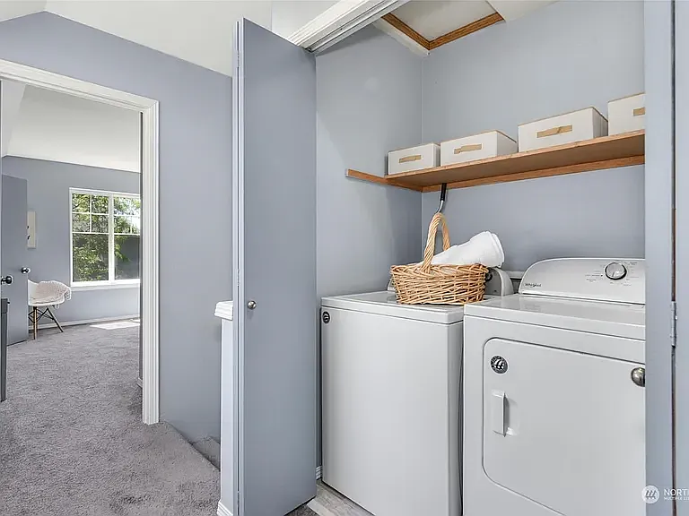 2 bed, 1.5 bath, 1229 sqft, $2,750 — Photo 3