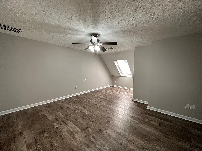 Breckenridge Apartment Homes — Photo 71