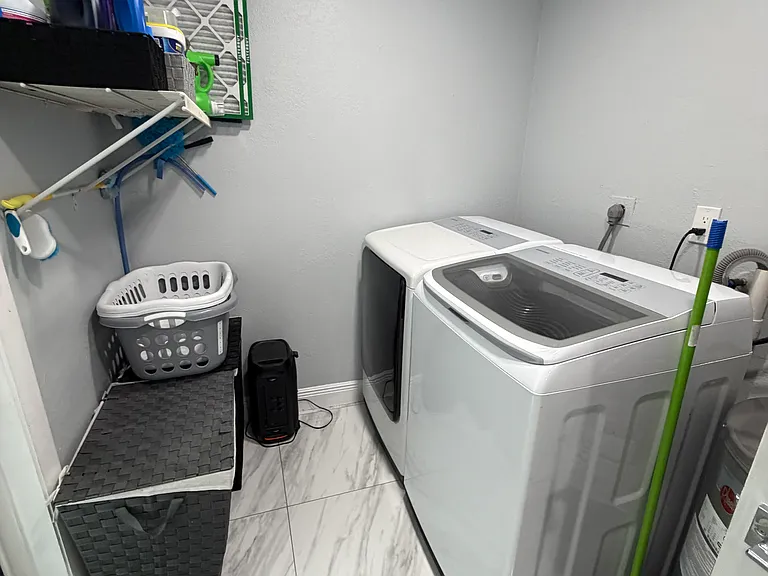 19203 NW 53 Circle Pl — Photo 8