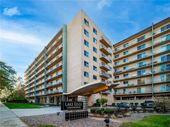 10301 Lake Ave APT 716, Cleveland, OH 44102