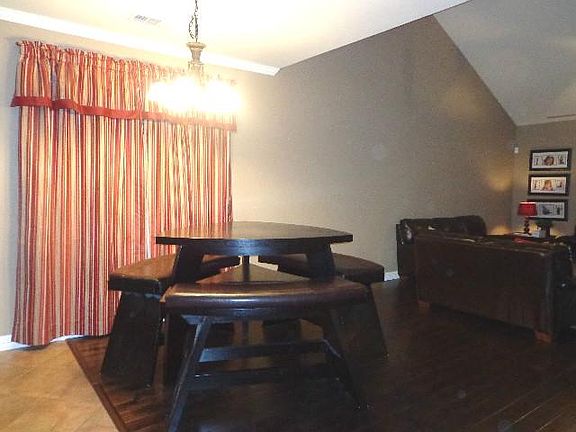 4th image of 14624 Logan Springs Dr