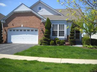 5932 Leeds Rd, Hoffman Estates, IL 60192