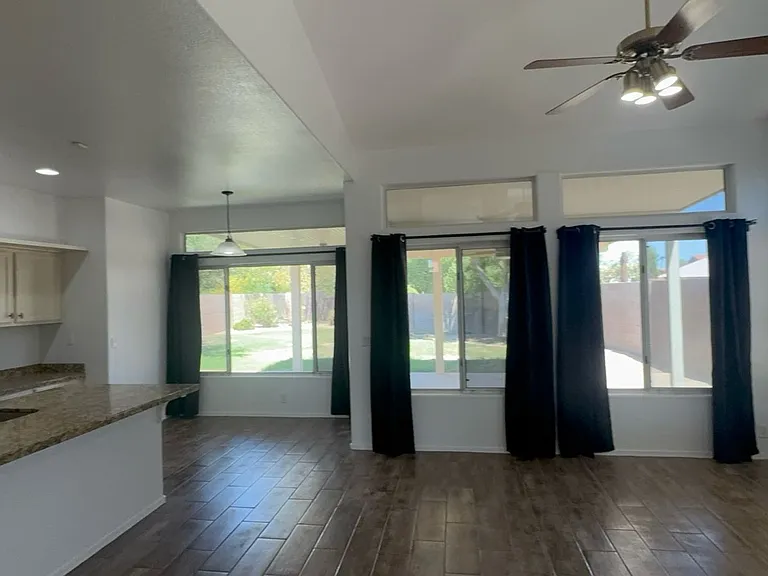 1231 N Firehouse Ct — Photo 4