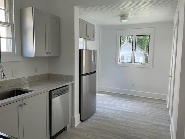 803 Lafayette St — Photo 15