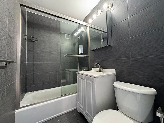 4th image of 12510 Queens Blvd APT 2611
