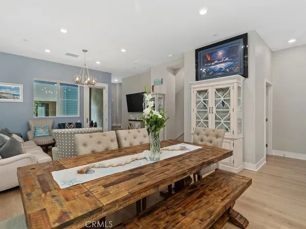 1642 W Saratoga Ln, San Pedro, CA 90732