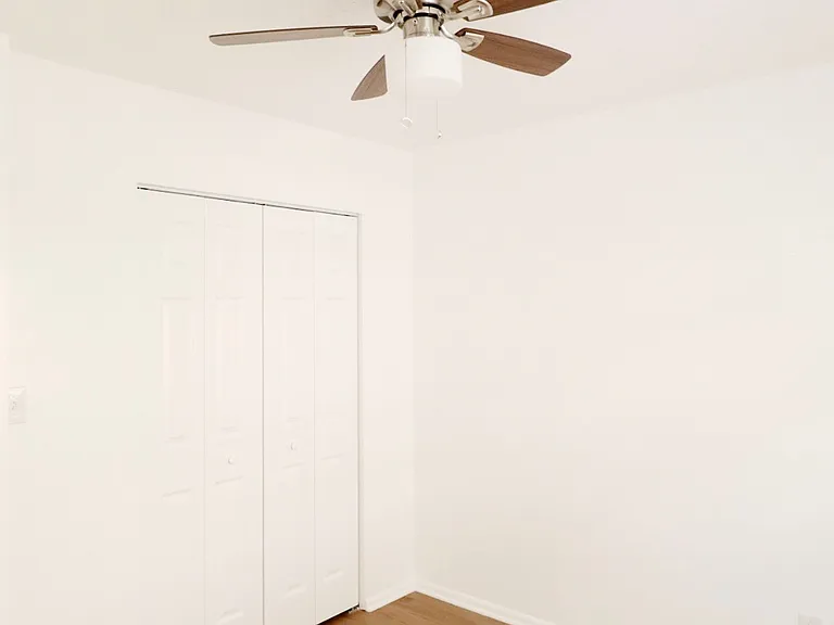 Norwood Place — Photo 8