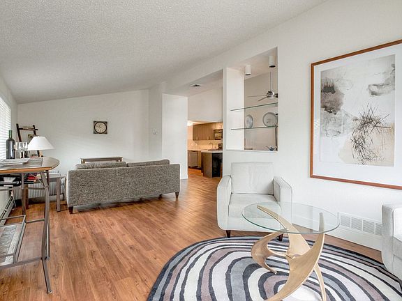 2nd image of 720 Fairlane Ave #822D