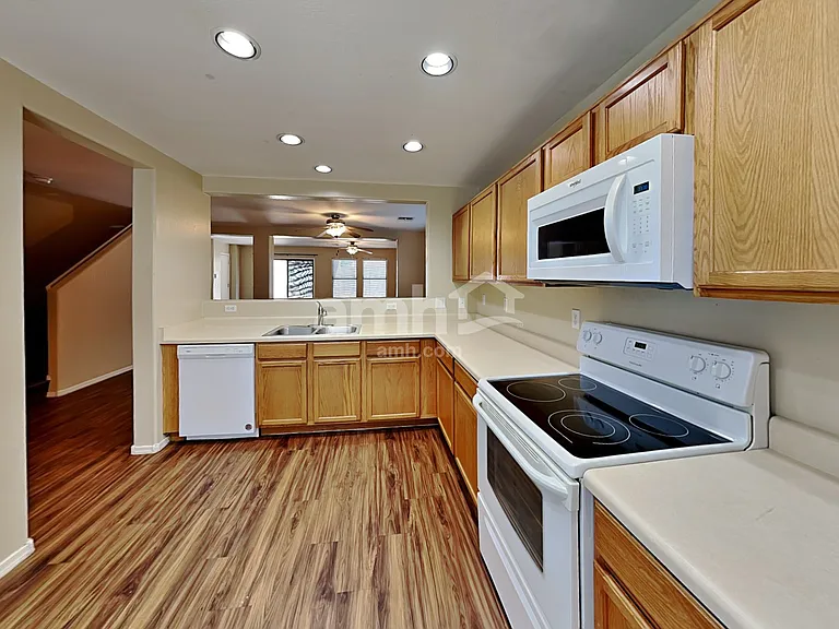 18522 W Legend Dr — Photo 3
