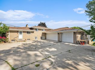 29242 Lorraine Ave, Warren, MI 48093