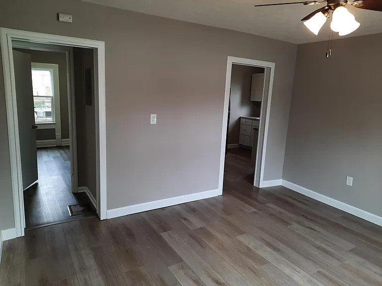 341 Park Ave #5 — Photo 3