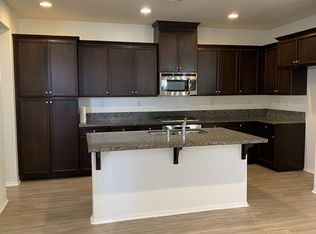 7090 Estrella Ct, Eastvale, CA 92880