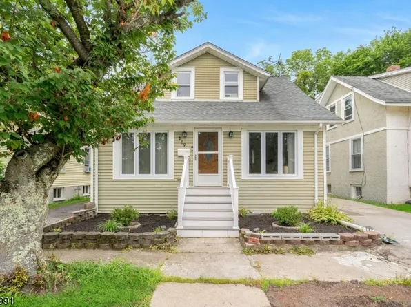 209 Park Ave, Hackettstown Town, NJ 07840