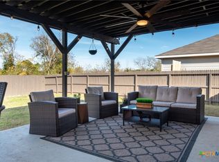 2204 Darst Dr, Seguin, TX 78155