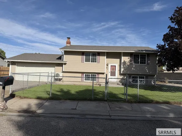 155 Hummingbird Ln, Shelley, ID 83274