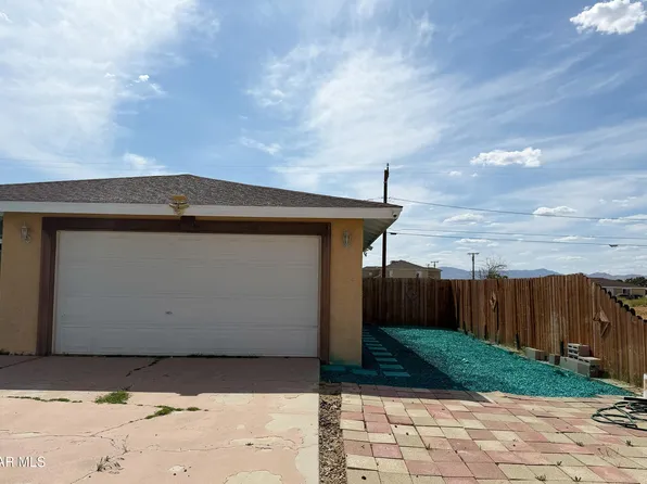 21031 Orchid Dr, California City, CA 93505