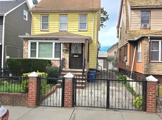 11122 203rd St, Saint Albans, NY 11412