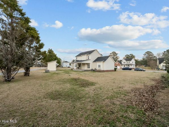 102 Pleasant Court, Jacksonville, NC 28540