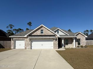 6820 Enclave Ln, Ocean Springs, MS 39564