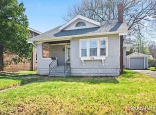 514 N Riverview Dr, Parchment, MI 49004