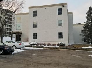 607 19th St NW APT 32, Rochester, MN 55901