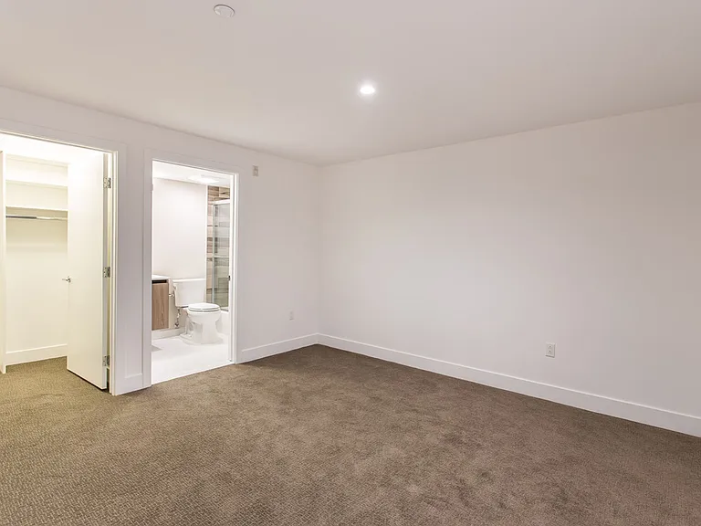 La Brea Regency LLC — Photo 27