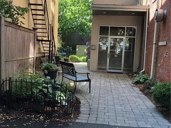 629 Chapel Street #2B, New Haven, CT 06511