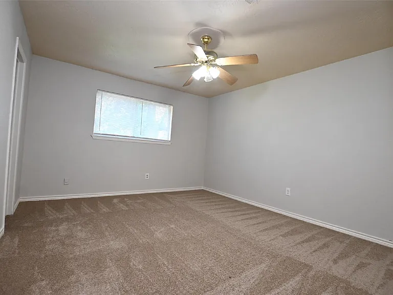 4615 Fitzwater Dr — Photo 14